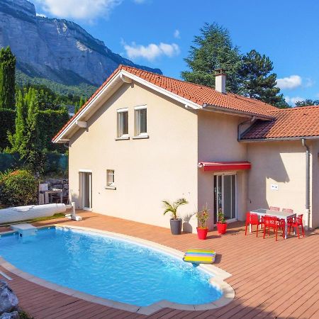 La Galante Villa Meylan Bagian luar foto