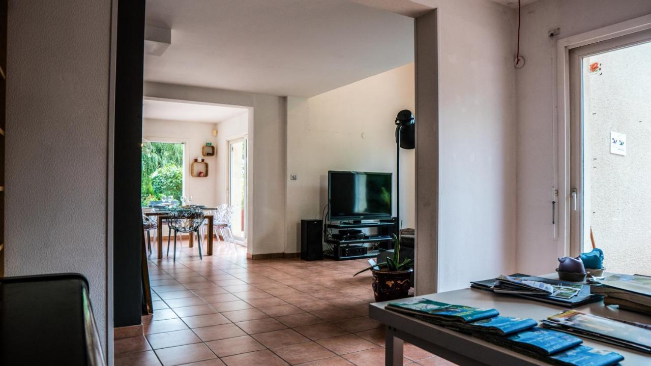 La Galante Villa Meylan Bagian luar foto