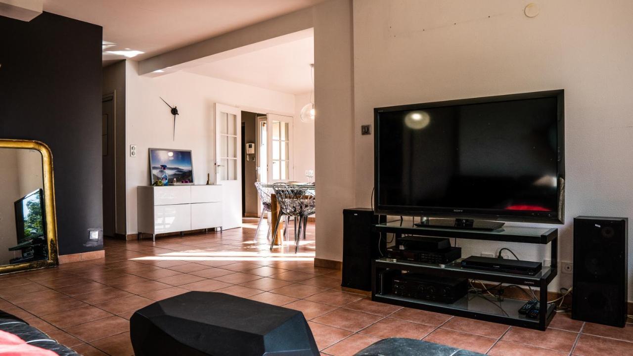 La Galante Villa Meylan Bagian luar foto